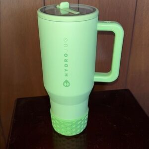 HydroJug Melon 40oz. EUC with boot.